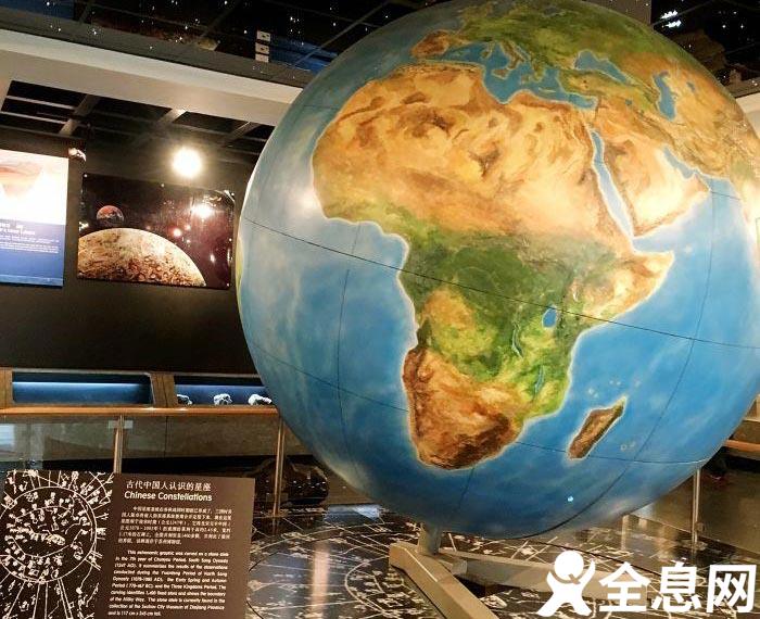 在中国地质博物馆，跟亿万年的地球历史对话