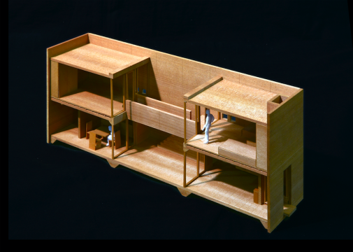 住吉的长屋 Row House in Sumiyoshi- Azuma Hous,图片来源:安藤忠雄建筑研究所 1969年,安藤忠雄接到的第一份正式的建筑请求就是建一栋14平米的小屋——住吉的长屋。这是安藤建筑生涯上十分重要的一个作品,安藤也坦言自己之后的所有理念都是从此生发,建筑灵感来源于贯穿其童年居住的长屋。这栋建筑让安藤获得日本建筑大奖。 住吉的长屋 Row House in Sumiyoshi- Azuma Hous,图片来源:安藤忠雄建筑研究所 1969年,安藤忠雄接到的第一份正式的建筑请求就是建一栋14平米的小屋——住吉的长屋。这是安藤建筑生涯上十分重要的一个作品,安藤也坦言自己之后的所有理念都是从此生发,建筑灵感来源于贯穿其童年居住的长屋。这栋建筑让安藤获得日本建筑大奖。