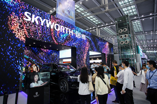 CITE2021：创维携5G+智能人居系统亮相，88英寸8K OLED电视、首台OLED变形电视首次展出
