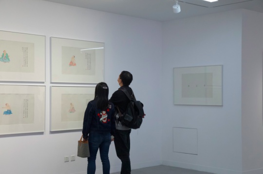 展览现场的观众 展览现场的观众