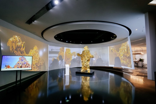 金氏彻平《青春粉丝俱乐部》在凯迪拉克品牌空间展示现场 金氏彻平《青春粉丝俱乐部》在凯迪拉克品牌空间展示现场
