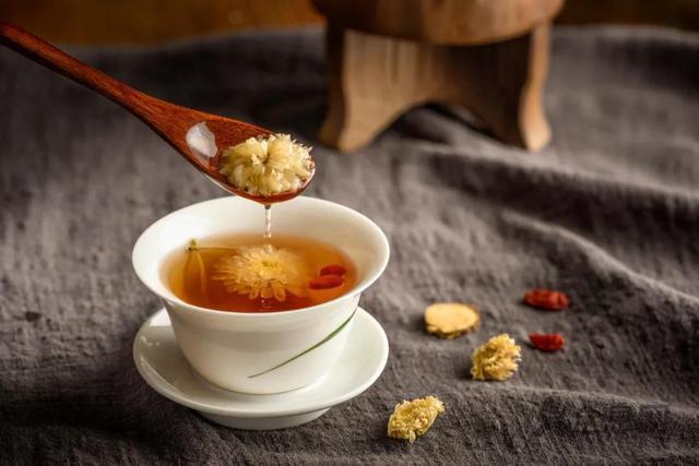 柔肝养肺试试一粥一茶