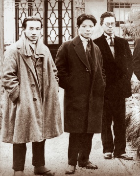 1920年代,吴大羽与林风眠(左)、林文铮(中) 1920年代,吴大羽与林风眠(左)、林文铮(中)