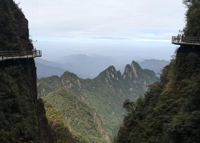 莽山五指峰成中国首个无障碍游山岳型景区