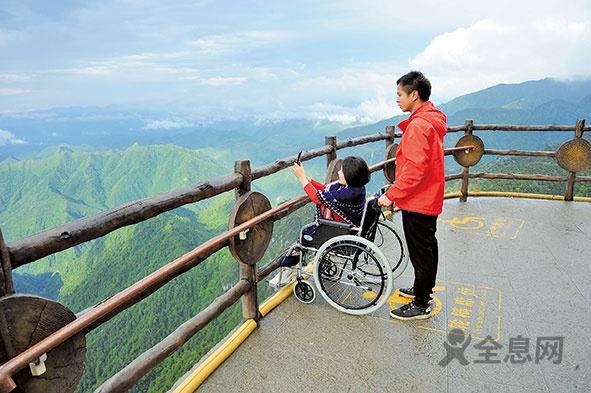 坐轮椅登顶1600米高山？全程无障碍景区来了
