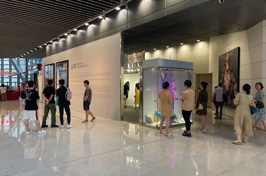 芳草地画廊呈现群展“云泥”