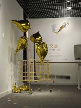 “云泥” 芳草地画廊展览现场 “云泥” 芳草地画廊展览现场
