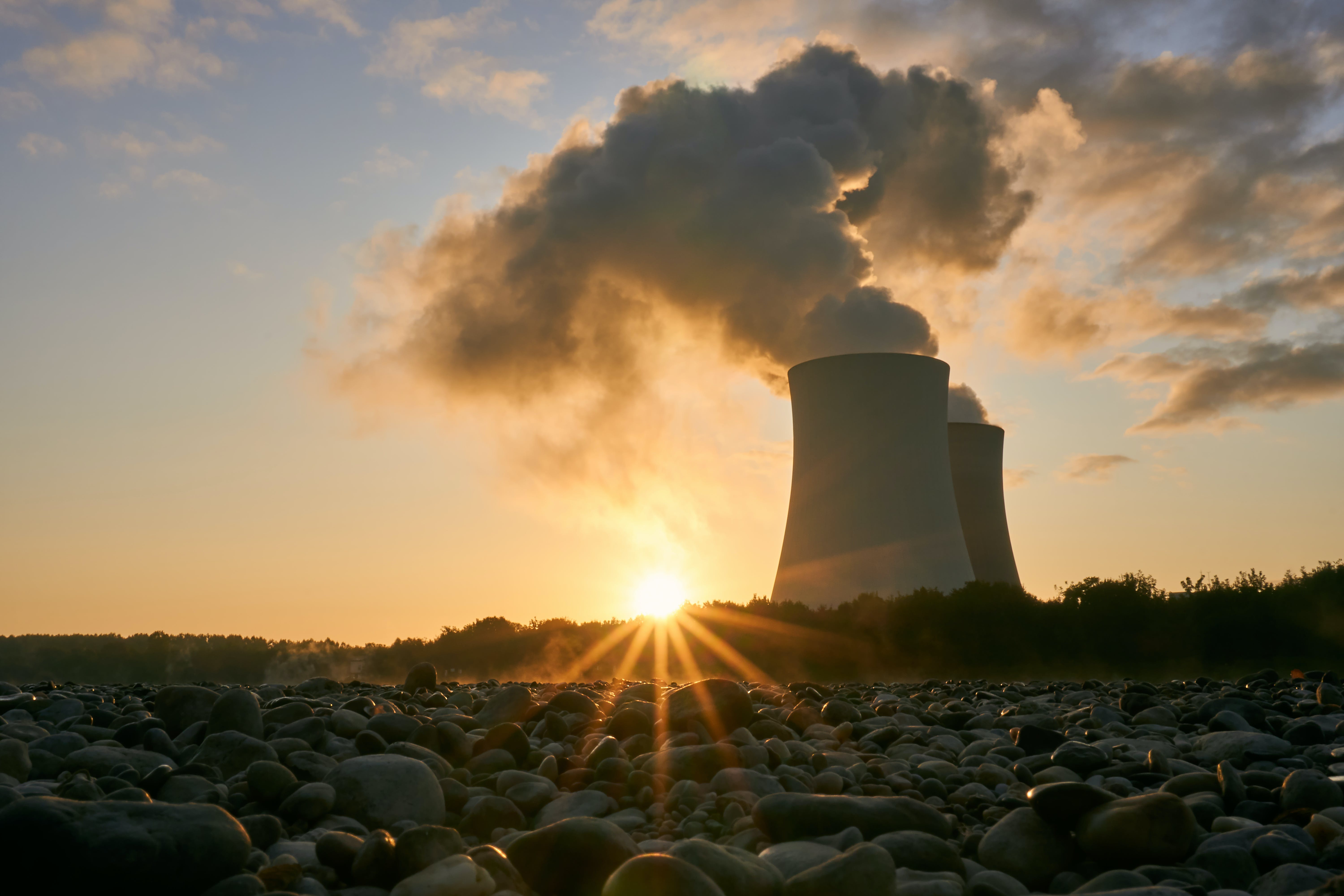 日本核污水预计持续排放20至30年：福岛核电站已产生125吨核污水