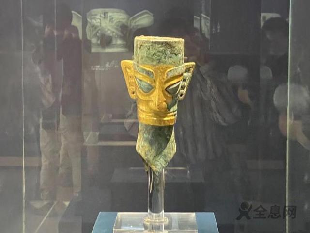 三星堆文物浙江展出 含黄金面具和青铜人头像