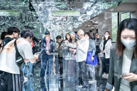 何云昌的梦与幻:恩恩爱爱,我们只谈风月 何云昌的梦与幻:恩恩爱爱,我们只谈风月