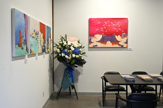 贵宾室展出的小幅作品 贵宾室展出的小幅作品