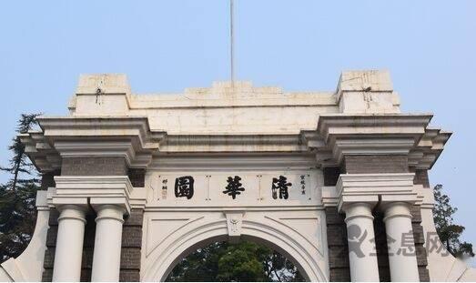 与其寻找“光”，不如像他一样“照亮”身边人