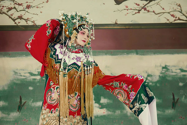 走进“人生如戏，戏如人生”的创作世界