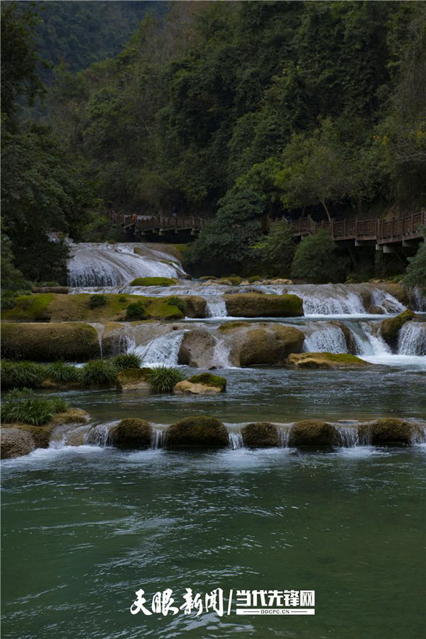 （中首）山色幽幽 碧水盈盈 荔波小七孔冬景惹人醉