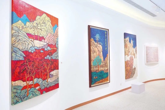 展览展出中国著名当代艺术家30多幅形式多样艺术精品 