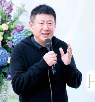中國著名當代藝術家周春芽 