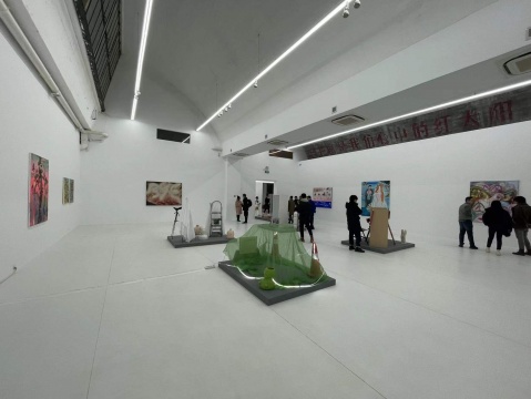 东京画廊呈现“旧图像世的挽歌”