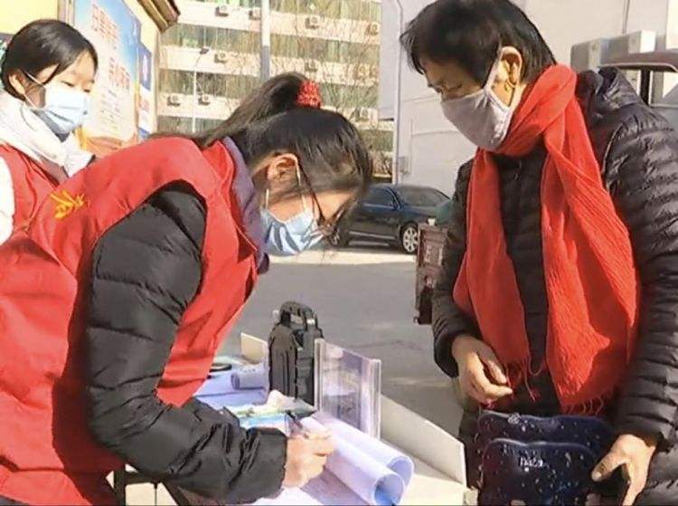 疫情下，西安大学生争当校园“守护者”