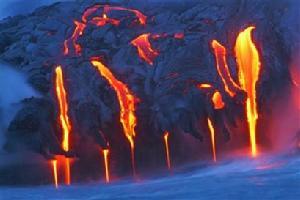 汤加火山大喷发，空气有毒水被污染，然而这才是悲剧的开始