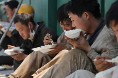 “流调中最辛苦中国人”，以坚忍对抗艰难 