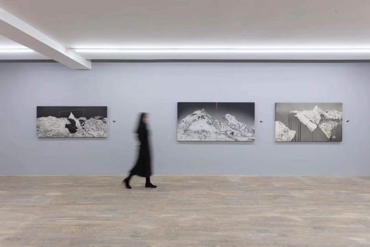 “朱日新:他者的荒原”HdM画廊展览现场 “朱日新:他者的荒原”HdM画廊展览现场