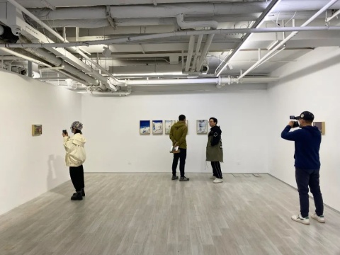 闫占城的画:不知道来自哪里的人,带着各种各样的帽子 闫占城的画:不知道来自哪里的人,带着各种各样的帽子