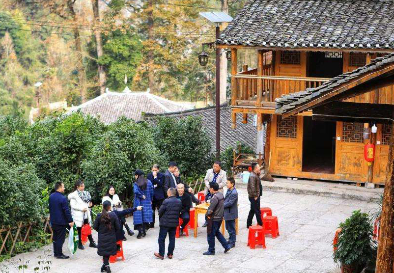 回乡创业青年丁浪：把传统村落变成“诗和远方”