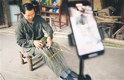 打破时空界限，促进交流互鉴让更多文化产品在“云”上走出去