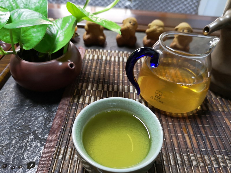 菠萝蜜不能和什么一起吃