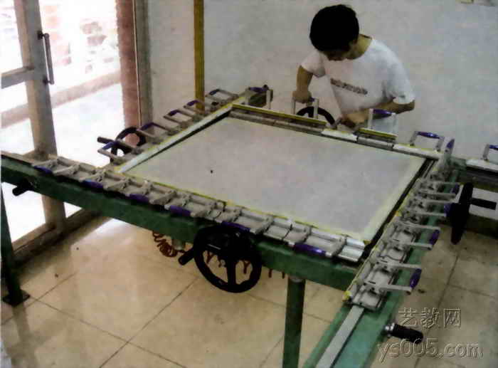 版画工具材料_丝网版画环境与工具材料