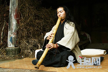 卞之琳诗歌欣赏《尺八》