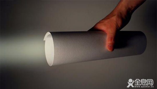 漆黑路上你只需要一张纸 就可照亮前方的路