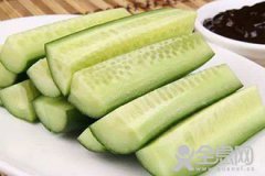 顶花黄瓜和弯黄瓜不能吃？别再做无知的吃瓜群众了