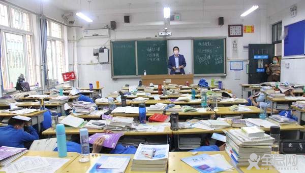 郑州市第31高级中学：防震演练，提高师生抗震减灾能力