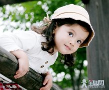 幼儿园小班主题活动：快乐的冬天
