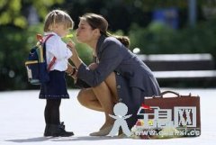 幼儿园归来最该问宝宝什么？