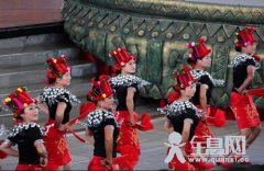 景颇族采花节