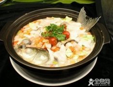 丝瓜豆腐鱼头汤