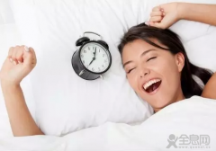 睡不成懒觉 为什么周末反而醒的那么早？