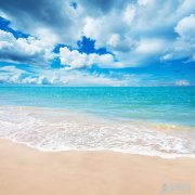 秋季到沙滩来看海