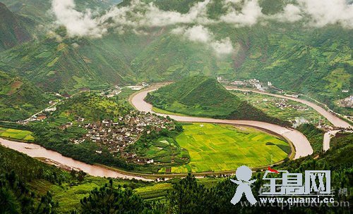 太极锁水图是云龙县一个标志性景点，去诺邓村的人都会绕道去看看。 赵汀 摄影 