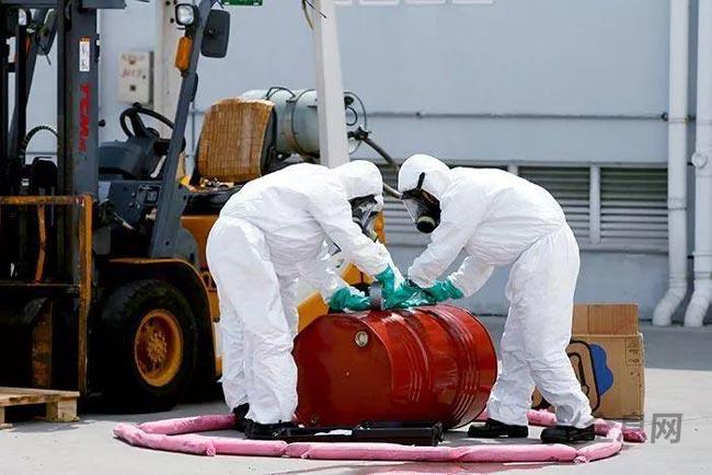 应急管理部：坚决防范遏制危化品事故发生