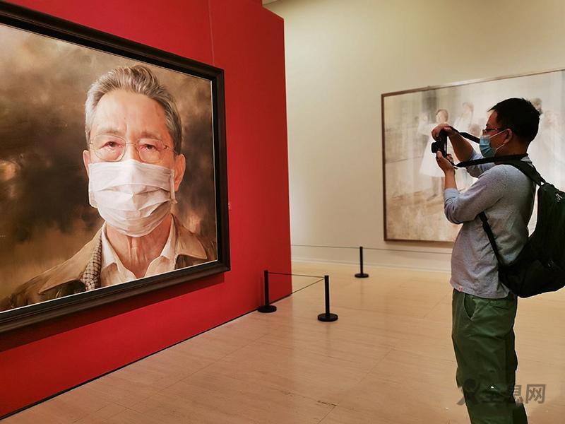 中国美术馆展出科技题材美术作品 展现科技之美