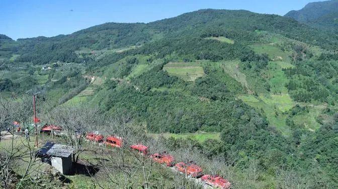 四名壮年小伙魂断哀牢山，有一点不解，为什么四台定位仪都关机？