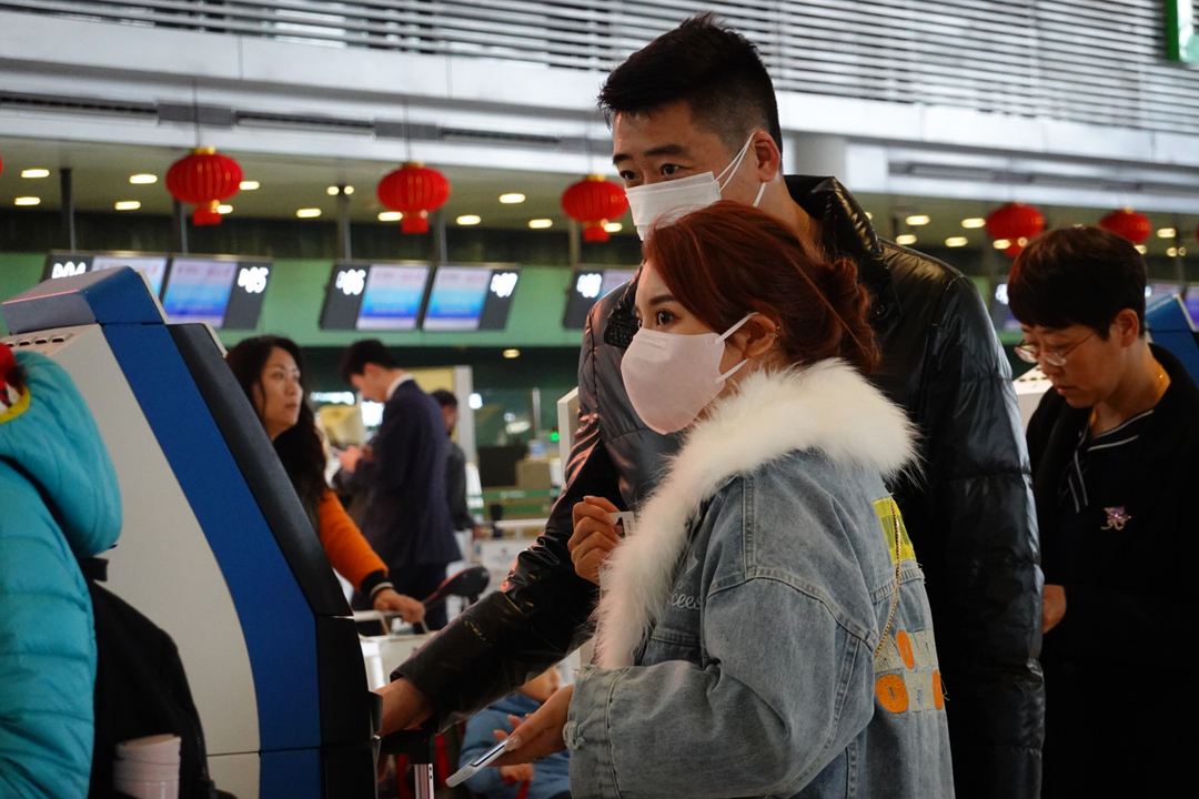 元旦春节出行应关注始发地和目的地疫情防控要求