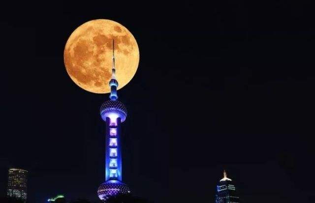 罕见！虎年元宵节“十五的月亮十七圆”