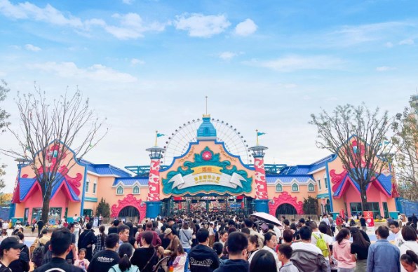 8天接待16.5万人！郑州海昌海洋旅游度假区迎来开门红