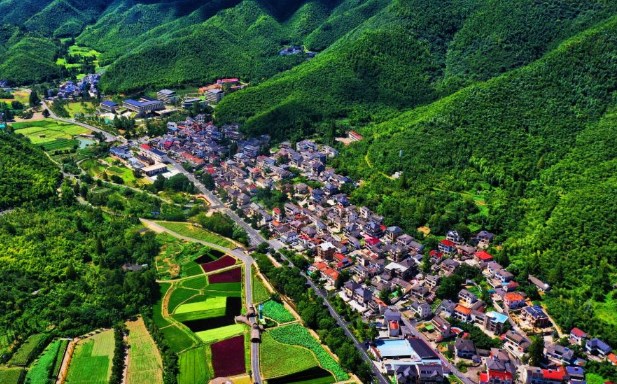 浙江余村：向世界讲好中国旅游促进乡村振兴的故事