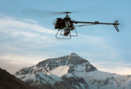 “珠峰号”空中机器人挑战珠峰纪实