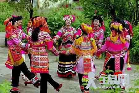 彝族舞蹈的形式——打歌